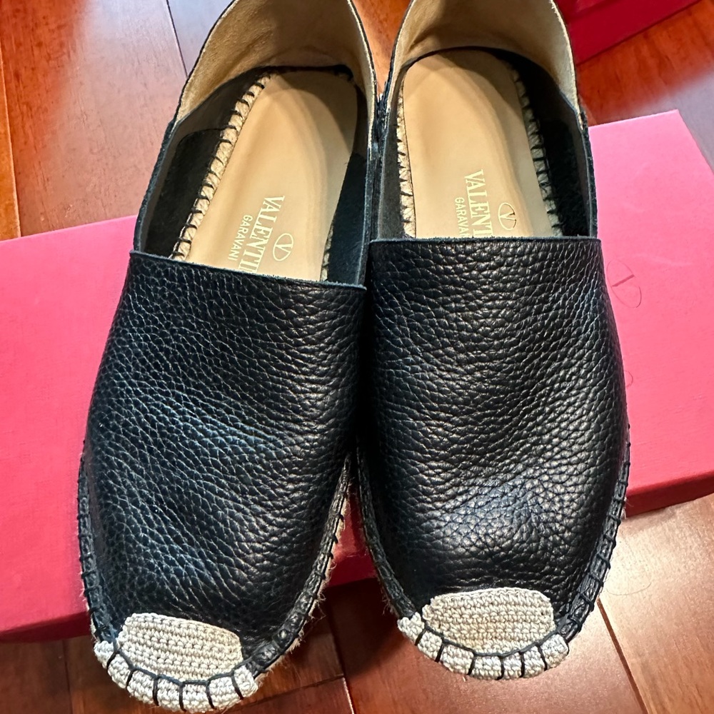 VALENTINO ESPADRILLES FLAT WITH FEATHER 36